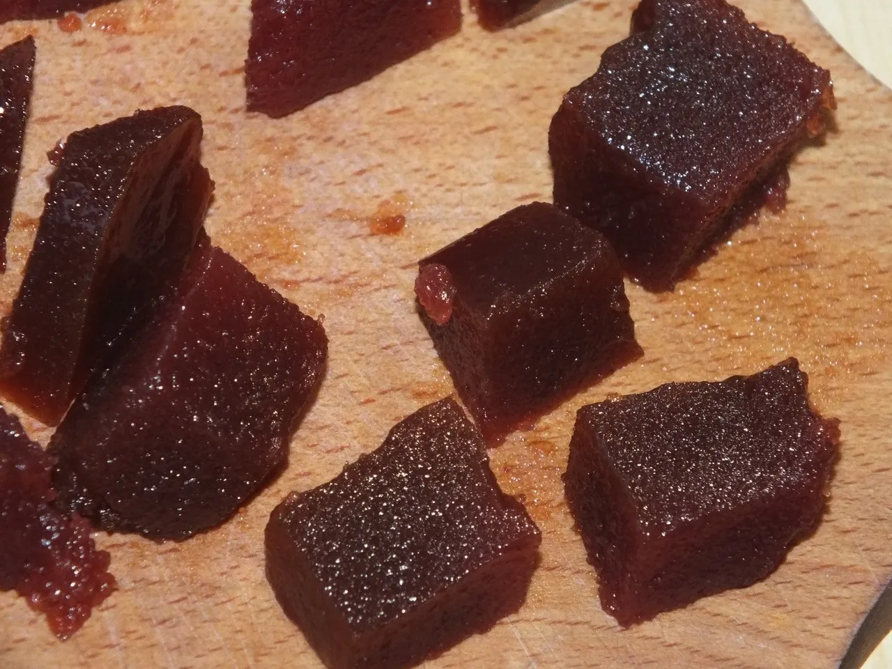 Miękkie pączki w cytrynowym lukrze