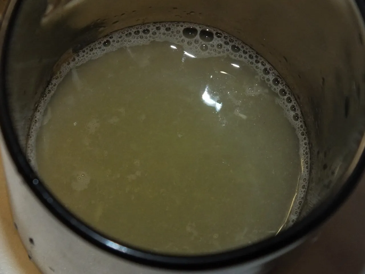 Szybka babka cytrynowa z białek
