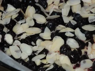 Bardzo szybkie ciasto z mrożonymi jagodami - 7