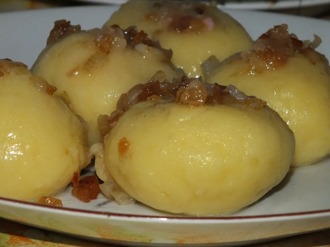 Kluski śląskie z mięsem
