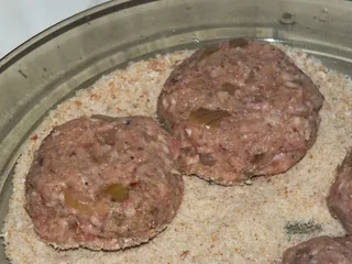 Razowe kotlety mielone w pieczarkowym sosie - 13