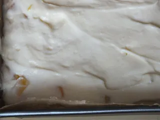 Sernik z brzoskwiniami i masą kokosową - 9