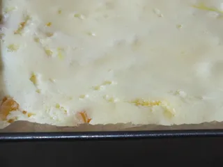Sernik z brzoskwiniami i masą kokosową - 10