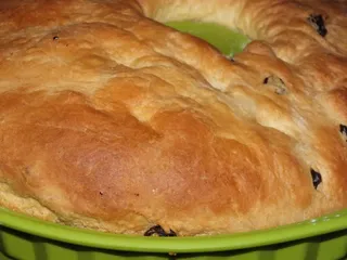Wielkanocna babka drożdżowa z rodzynkami - 11