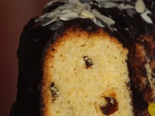 Wielkanocna babka drożdżowa z rodzynkami - 25