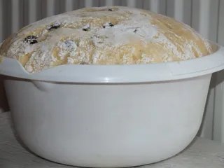 Wielkanocna babka drożdżowa z rodzynkami - 5