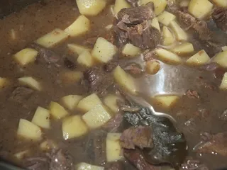 Bogracz z pręgi wołowej z kolorowymi dodatkami - 13