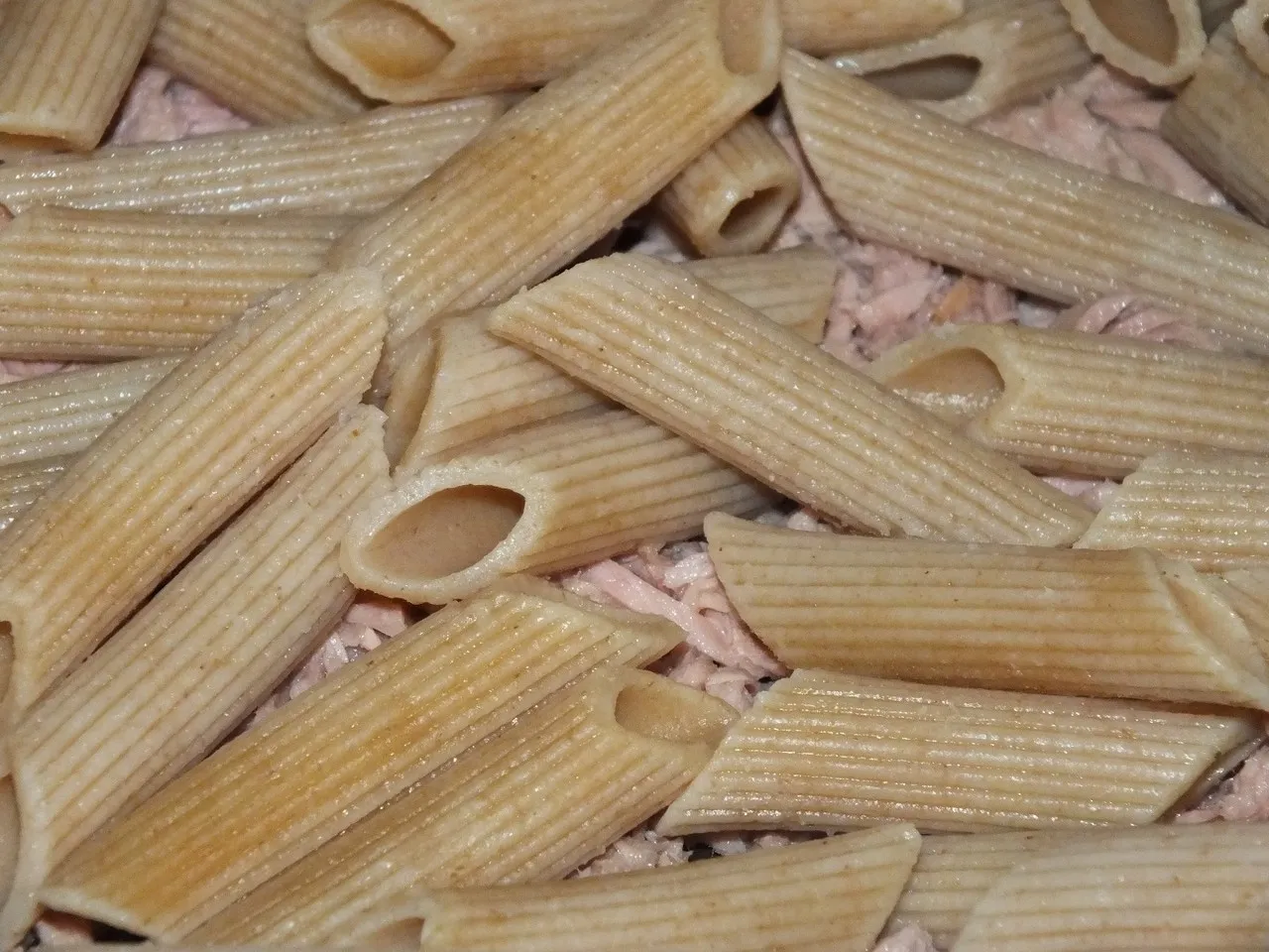 Zapiekanka ze szpinakiem, pieczarkami i tuńczykiem