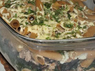 Zapiekanka ze szpinakiem, pieczarkami i tuńczykiem - 3