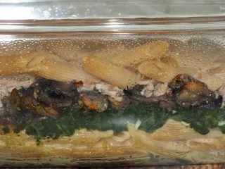 Zapiekanka ze szpinakiem, pieczarkami i tuńczykiem - 22