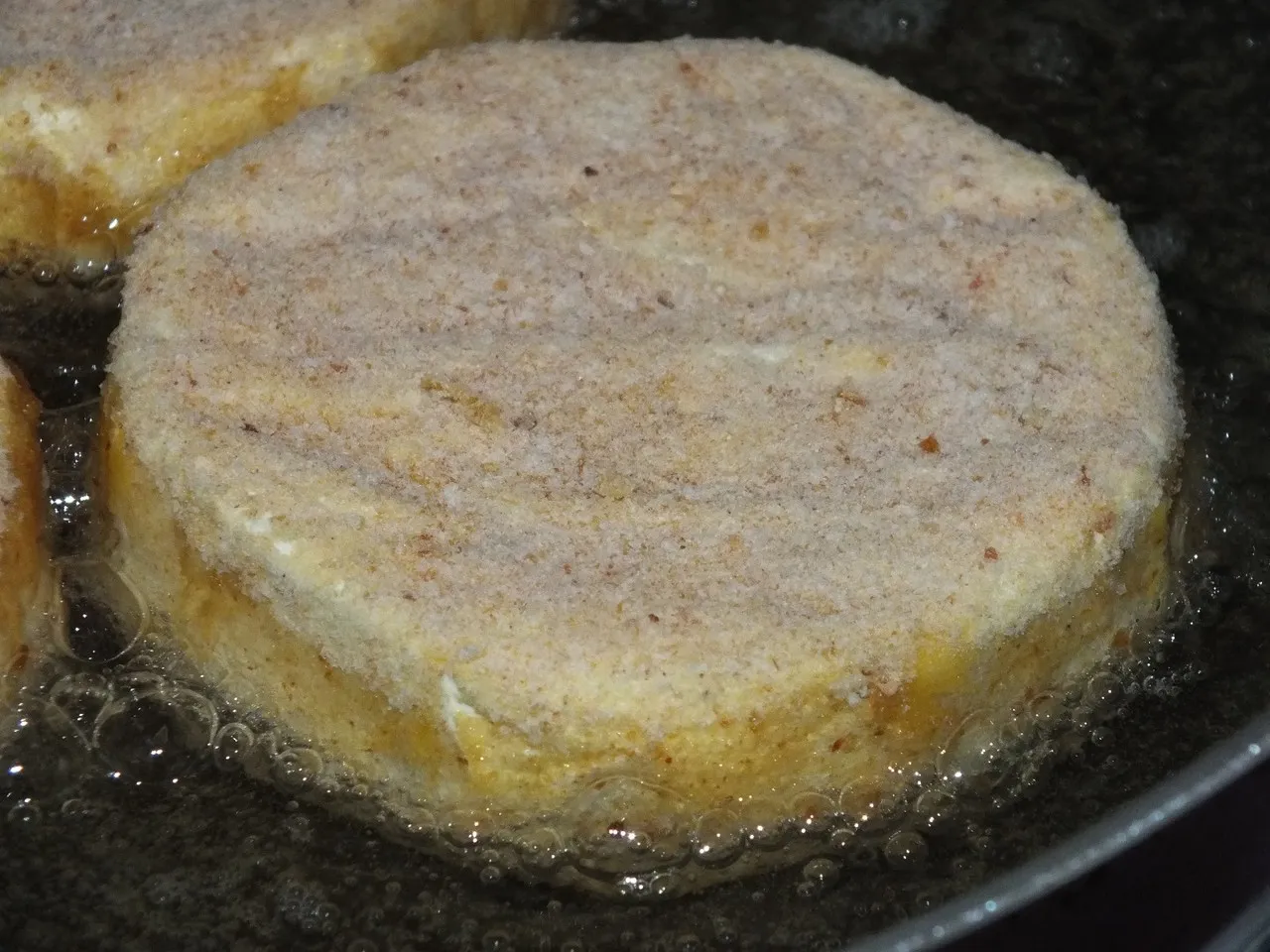 Camembert smażony w panierce