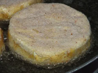 Camembert smażony w panierce - 11