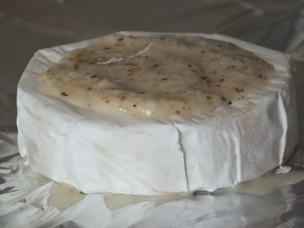 Chrzanowy camembert z grilla