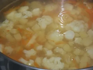 Zupa kalafiorowa ze zdrową nutką cebuli - 7