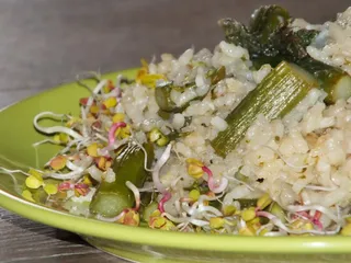 Risotto z zielonymi szparagami i czosnkiem - 2