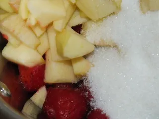 Dżem z truskawek i jabłek - 8