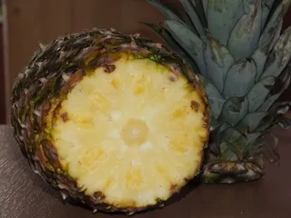 Świeży ananas smażony w kokosowym cieście - 4