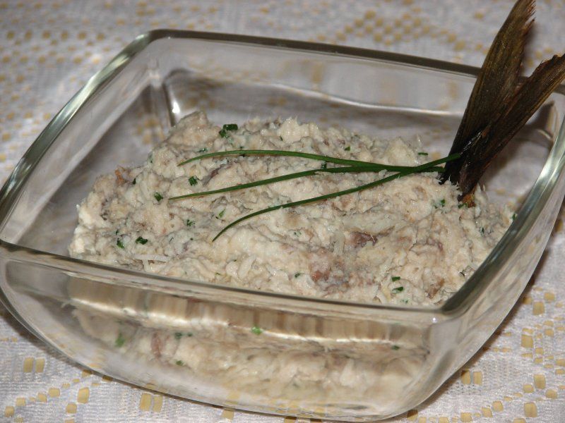 Pasta z makreli i selera