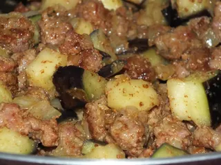 Kuleczki mięsne z bakłażanem w sosie własnym - 13