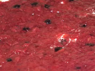 Kruchy, razowy przekładaniec z masą owocową i piankową - 20