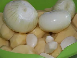Ziemniaki pieczone z zielonym ogórkiem - 5