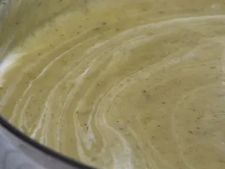 Zupa krem ze świeżego zielonego groszku - 12