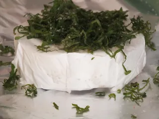 Miętowy camembert z grilla - 6