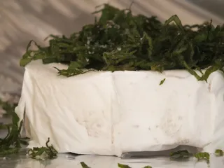 Miętowy camembert z grilla - 8