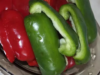 Kolorowy gulasz ze schabu i papryki - 11