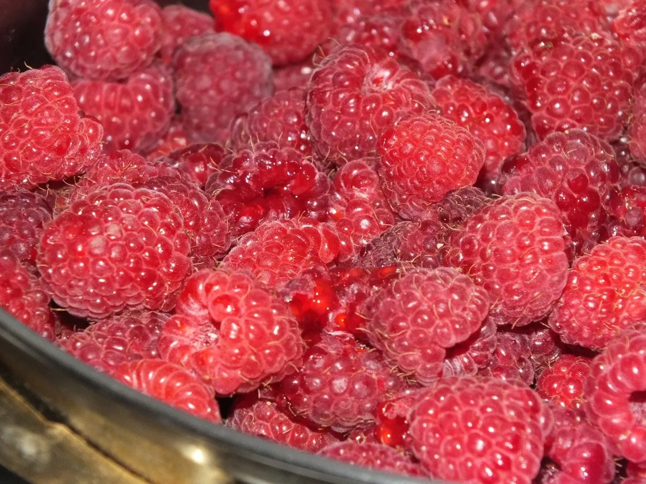 Malinowy syrop z nutką mięty