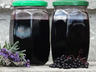 Sok z czarnego bzu z lawendą - 3