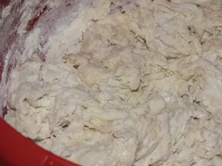 Pizza z pieczarkami i serem - 4