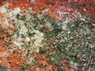 Pizza z pieczarkami i serem - 10