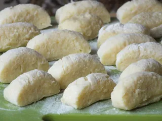 Kopytka z sosem pieczarkowym - 26