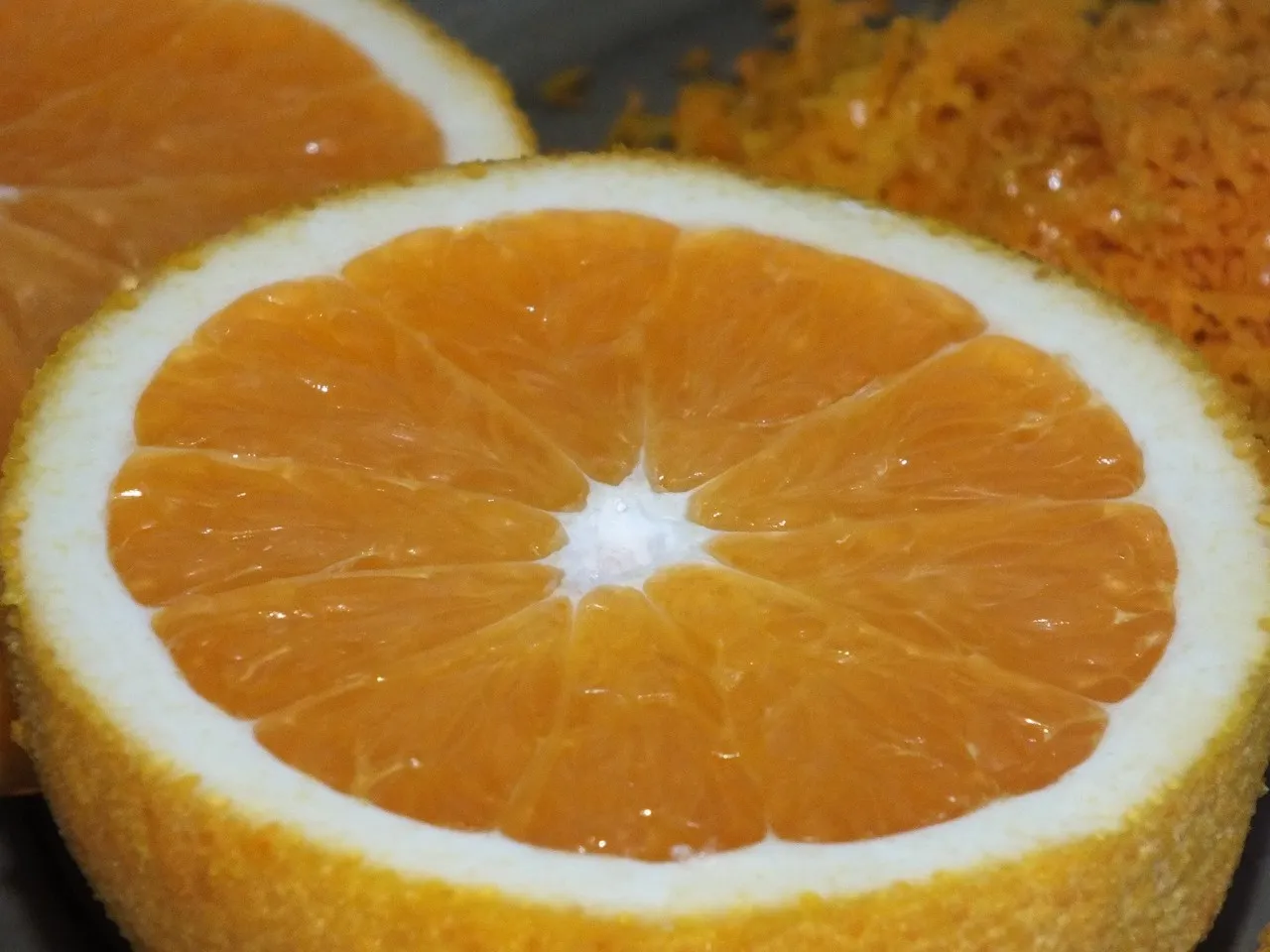 Cukiniowe ciasto pod kokosową bezą