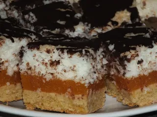 Cukiniowe ciasto pod kokosową bezą - 27