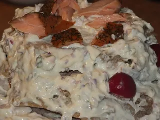 Tort chlebowy z rybą i pysznym majonezowym sosem - 23