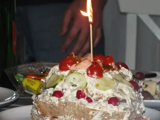 Tort chlebowy z rybą i pysznym majonezowym sosem - 26