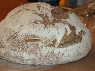 Tort chlebowy z rybą i pysznym majonezowym sosem - 4