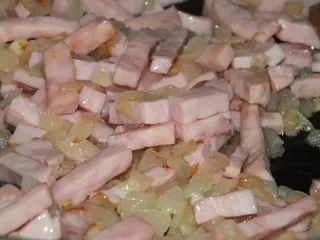 Zapiekanka makaronowa z patisonem, szynką i pieczarkami - 12