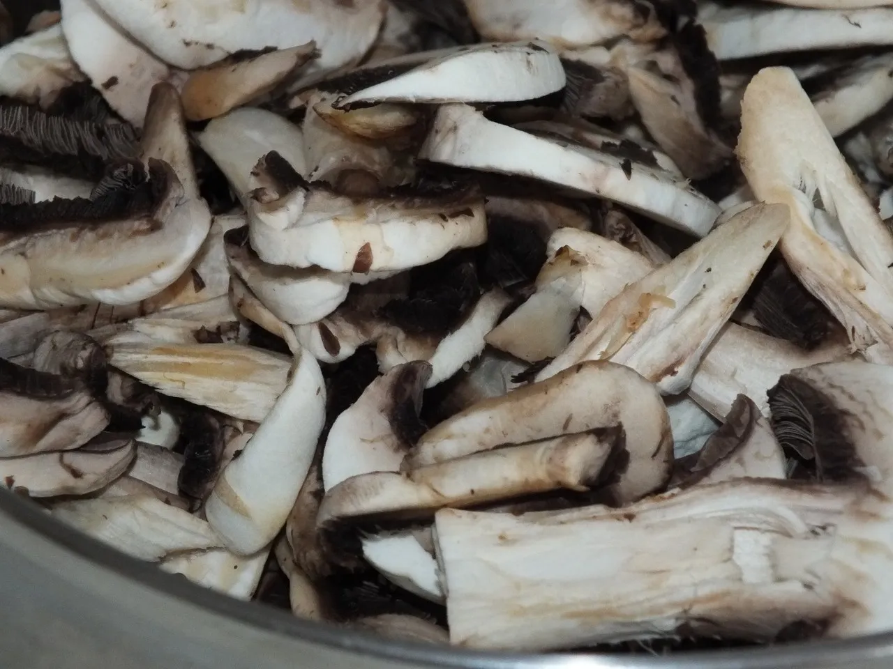 Zapiekanka makaronowa z patisonem, szynką i pieczarkami