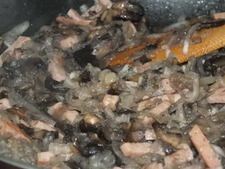 Zapiekanka makaronowa z patisonem, szynką i pieczarkami - 17
