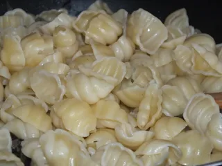 Zapiekanka makaronowa z patisonem, szynką i pieczarkami - 19