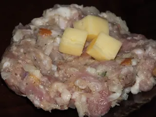 Kotlety mielone z żółtym serem - 10
