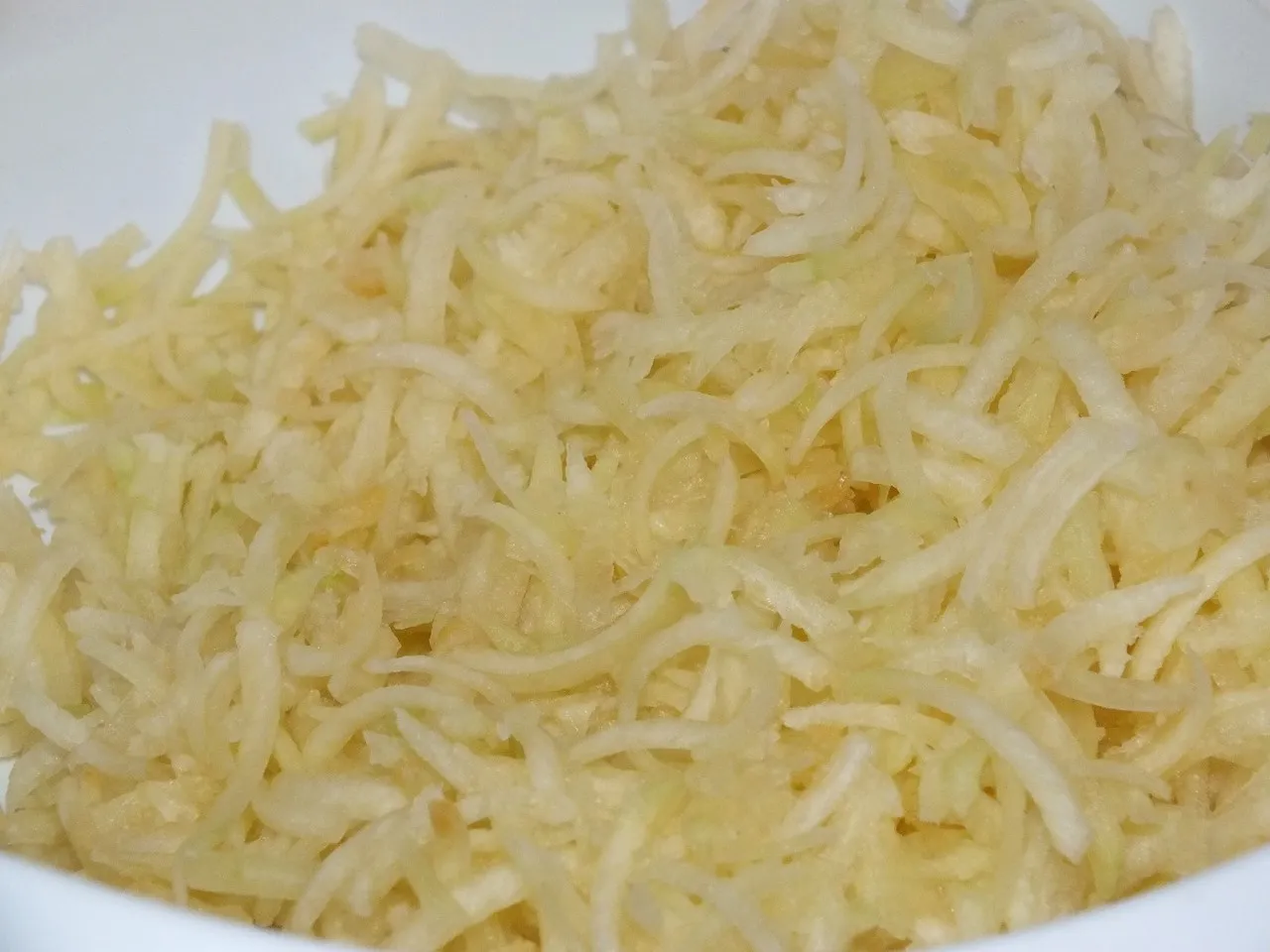 Kapusta z cukinią i pieczarkami