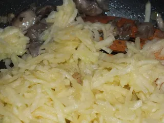 Kapusta z cukinią i pieczarkami - 15