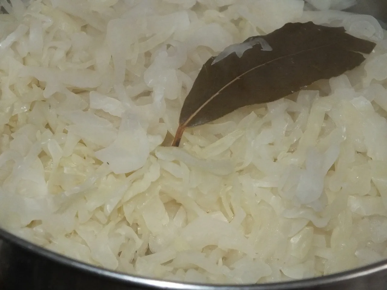 Kapusta z cukinią i pieczarkami