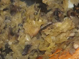 Kapusta z cukinią i pieczarkami - 18