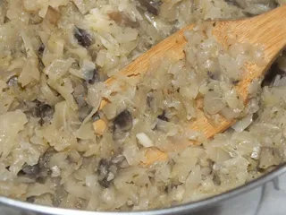 Kapusta z cukinią i pieczarkami - 3