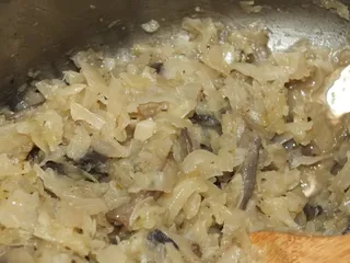 Kapusta z cukinią i pieczarkami - 24